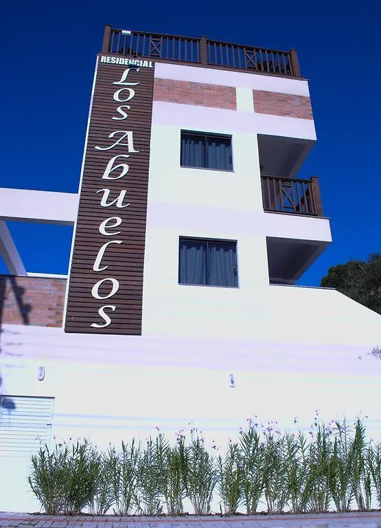 Residencial Los Abuelos Bombinhas